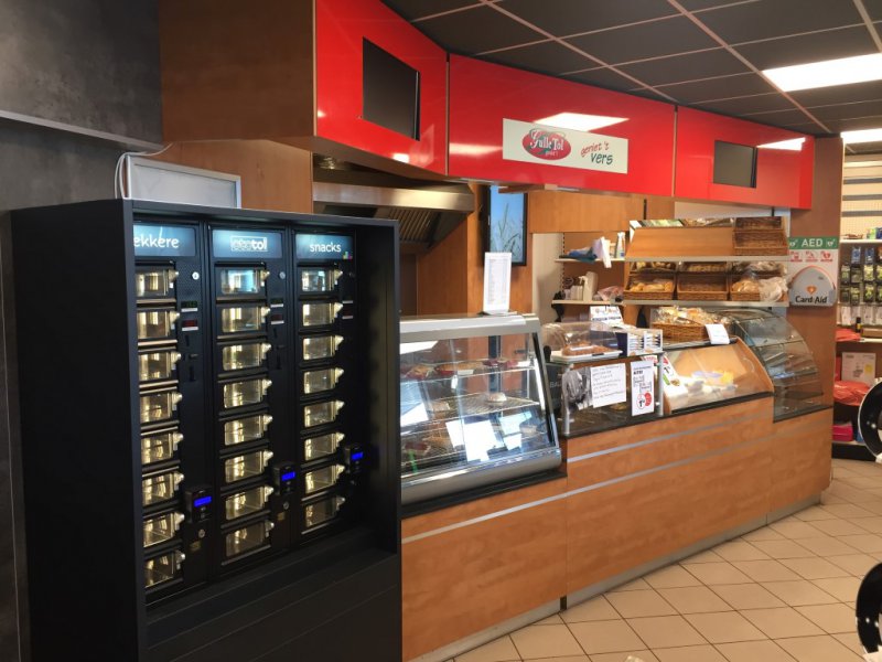 tankstation met snacks