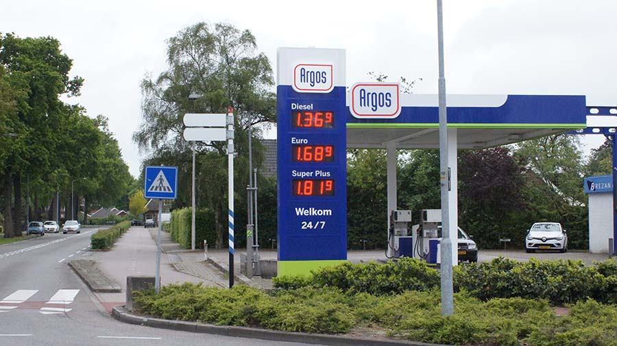 tankstation open in de buurt